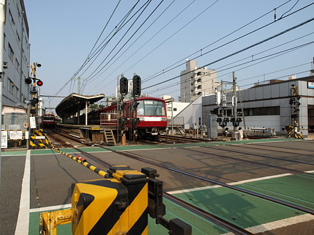 2000形(神奈川新町)