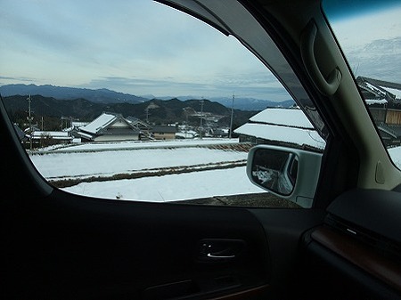 五條に入ると急に雪景色!