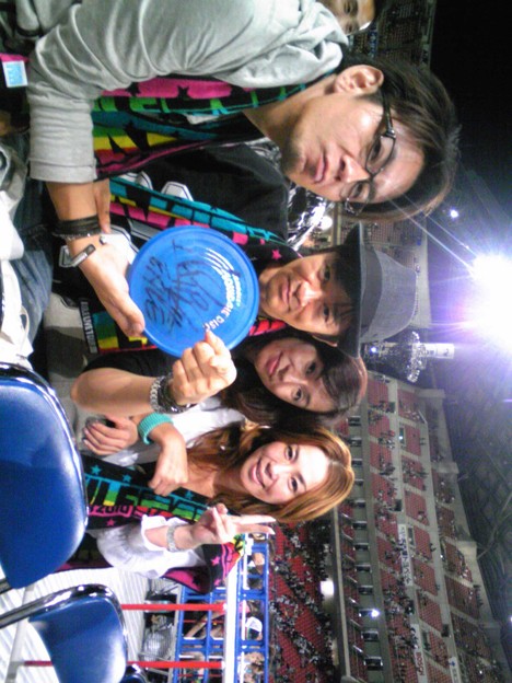 Exileライブ5万人アリーナ28列目 すぐそこに 生exile しかもフリスビー 写真共有サイト フォト蔵