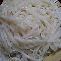 稲庭うどん！鍋のスープにつ...