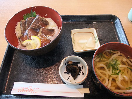 春かつおたたき丼(道の駅・びわ湖大橋米プラザ【滋賀】)